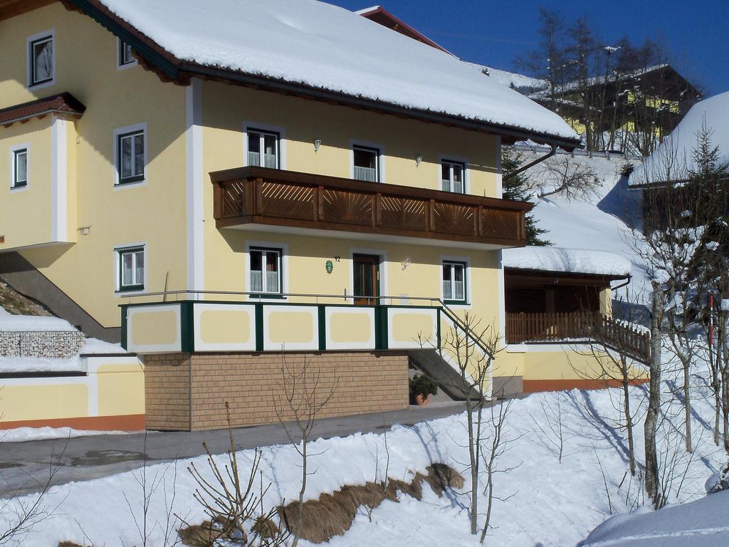 Apartamento Haus Mary Russbach am Pass Gschütt Exterior foto