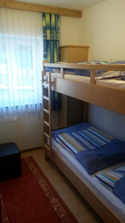Apartamento Haus Mary Russbach am Pass Gschütt Exterior foto