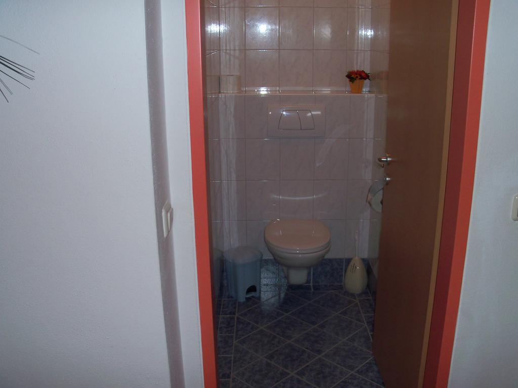 Apartamento Haus Mary Russbach am Pass Gschütt Exterior foto