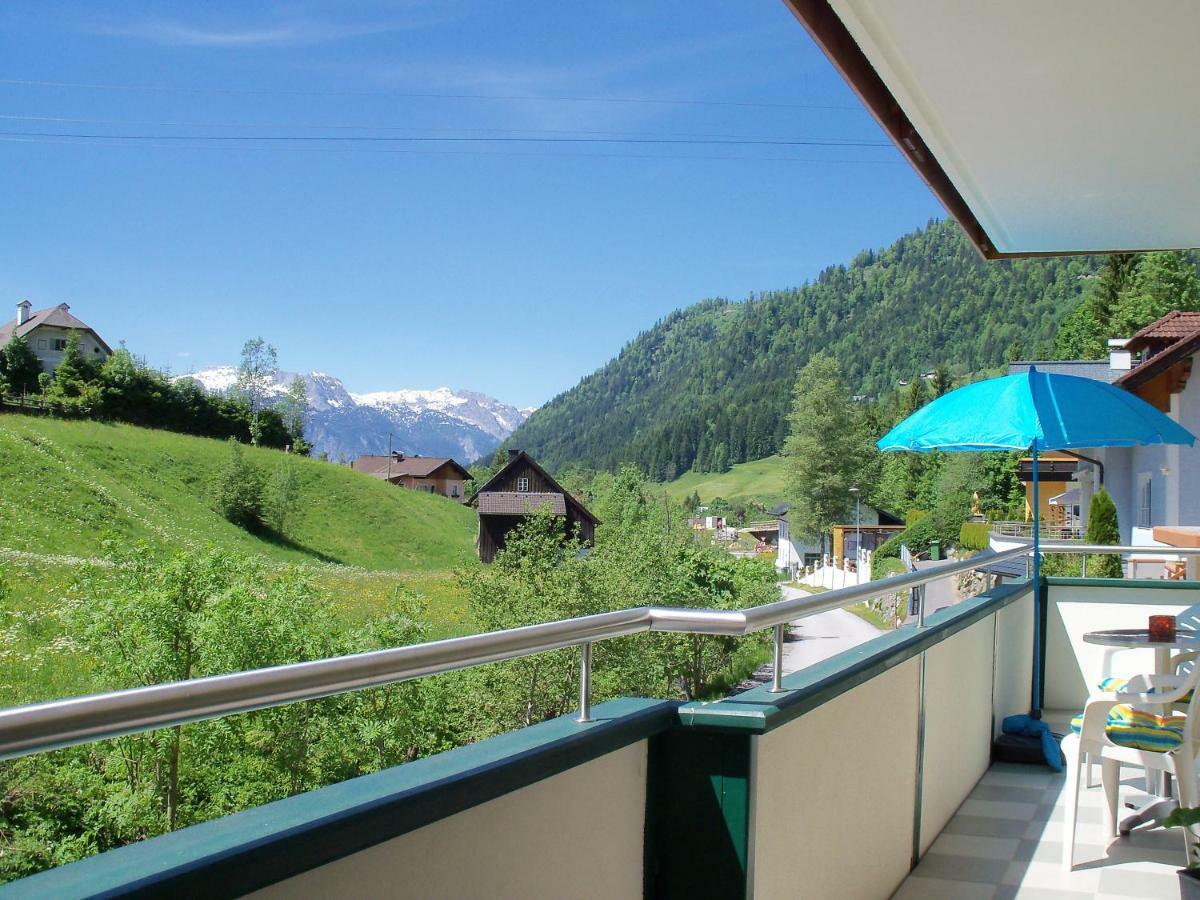 Apartamento Haus Mary Russbach am Pass Gschütt Exterior foto