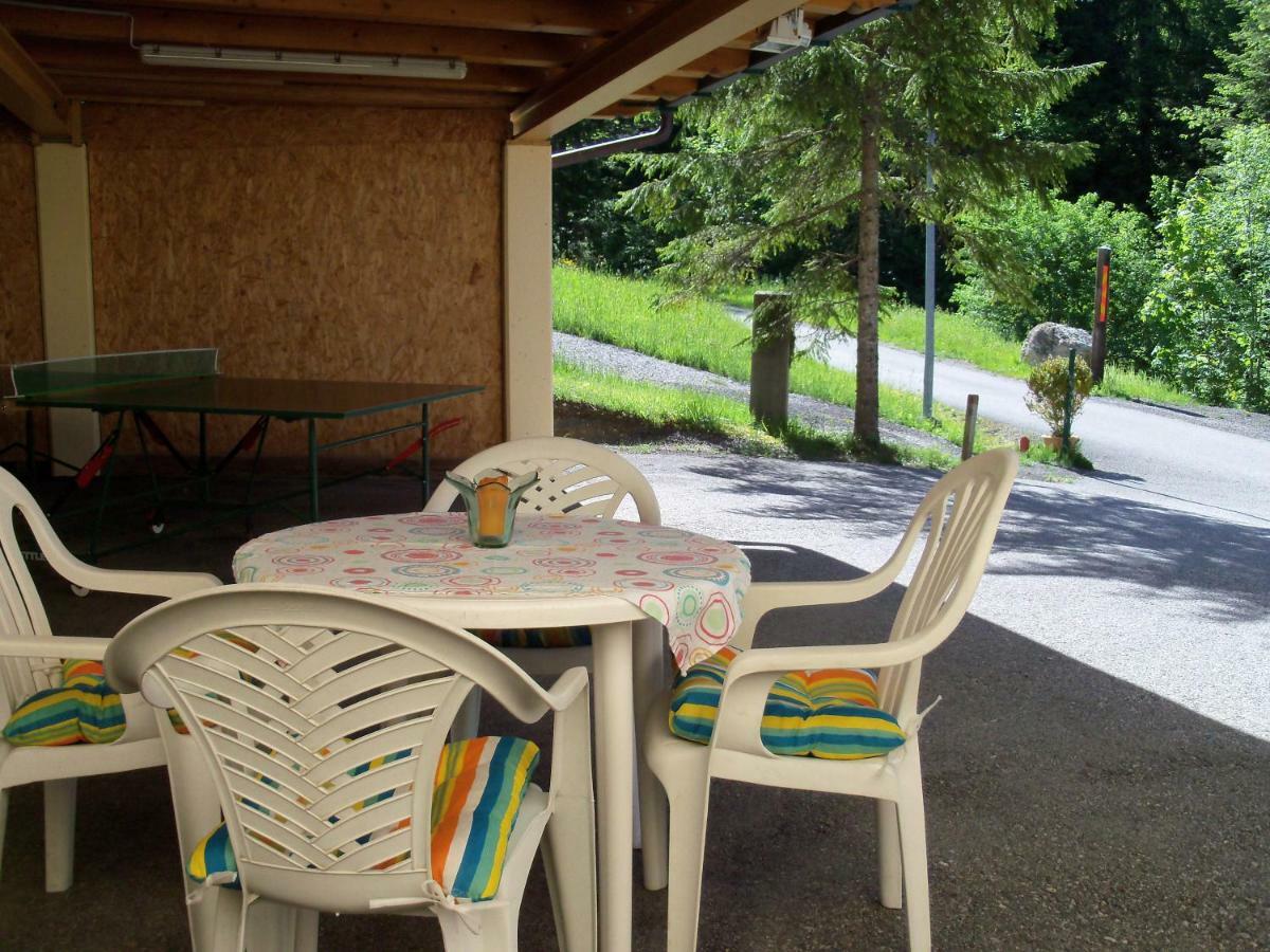 Apartamento Haus Mary Russbach am Pass Gschütt Exterior foto